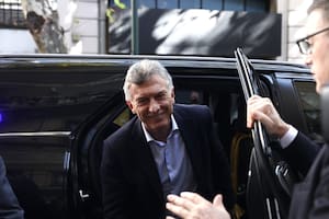 La Cámara Federal porteña sobreseyó hoy al expresidente Mauricio Macri en el marco de la causa en la que se lo investiga por supuesto espionaje a los familiares de los tripulantes del submarino ARA San Juan