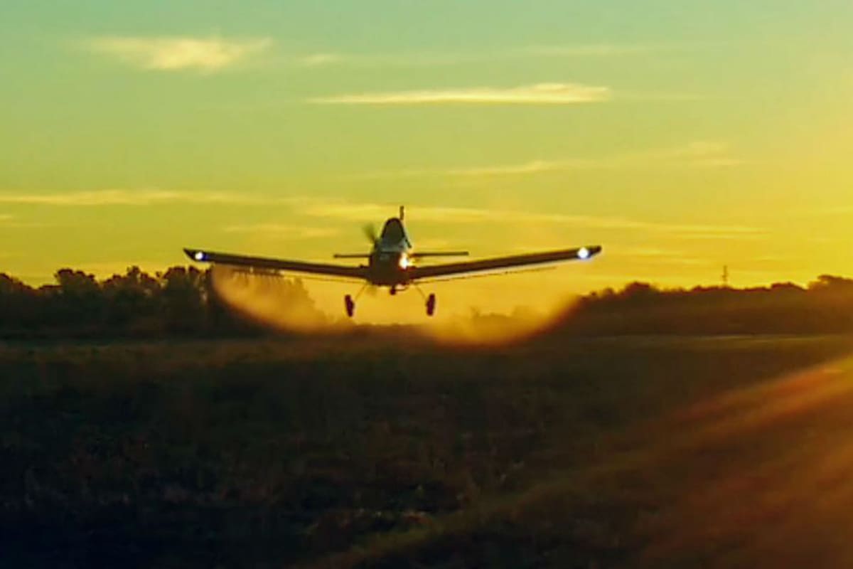 La cámara provincial de aeroaplicadores tiene un programa para acercar la actividad a la población