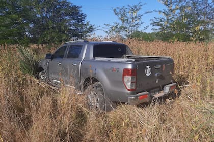 La camioneta donde fue hallado el cuerpo de Marcelo Longhi.