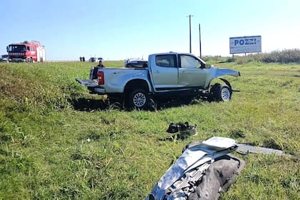 La camioneta en la que murieron un matrimonio y sus dos hijos, de 1 y 6 años