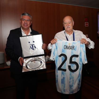 La camiseta número 25 de la selección, por los años que cumplió en la AFA en 2021; entró el 6 de julio de 1996, es decir que ya lleva 26, de Grondona a "Chiqui" Tapia