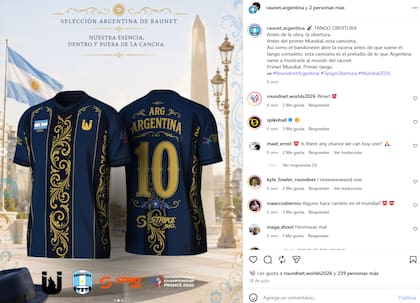 La camiseta suplente con la que jugará la selección argentina; la titular es celeste y blanca