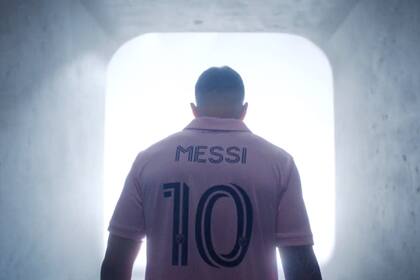 La campaña de Apple TV, dueña de los derechos de la MLS, para el debut de Lionel Messi con la camiseta de Inter Miami