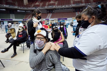 La campaña de vacunación avanza en la provincia de Mendoza