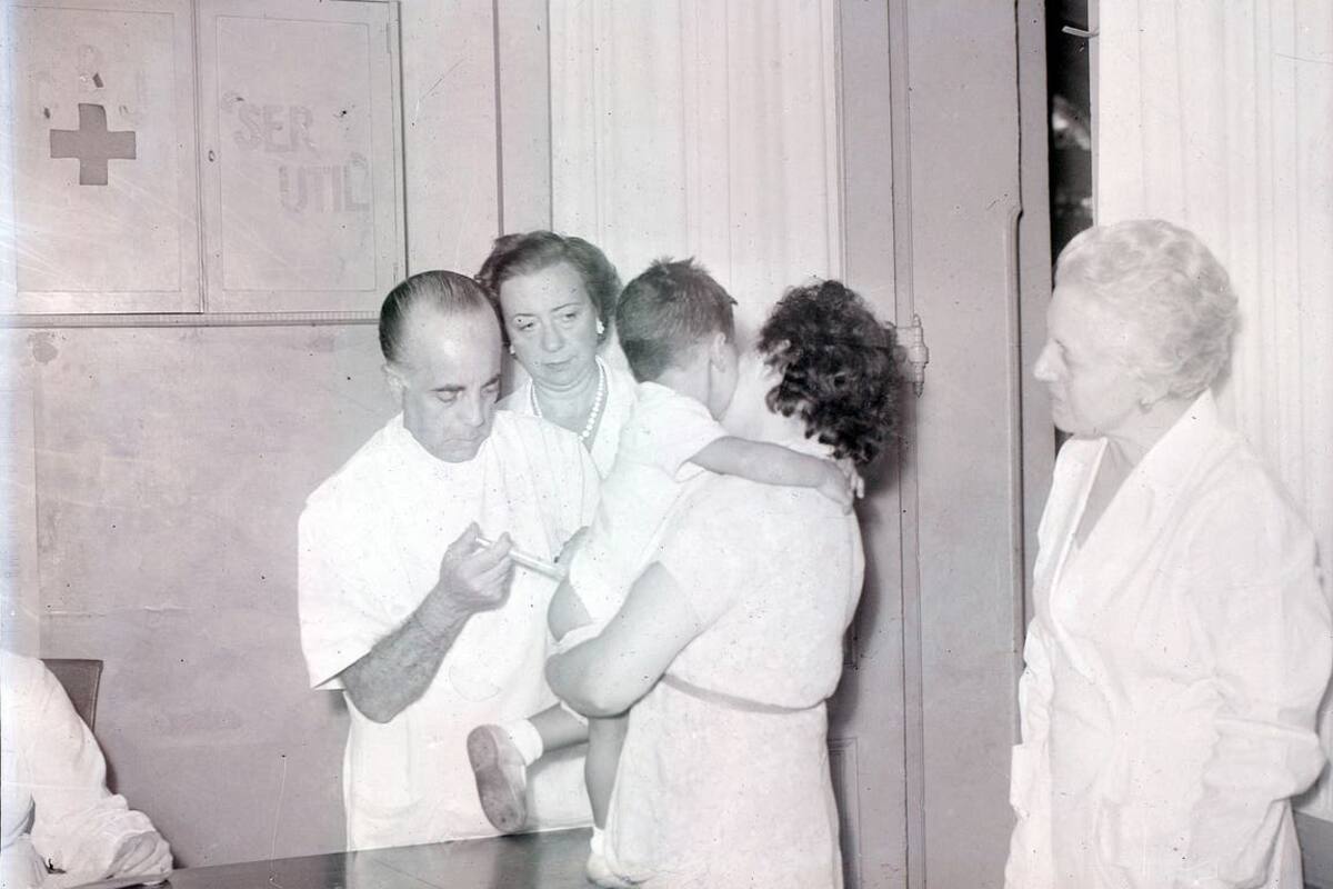 La campaña de vacunación de 1956 por el brote de poliomielitis en la Argentina