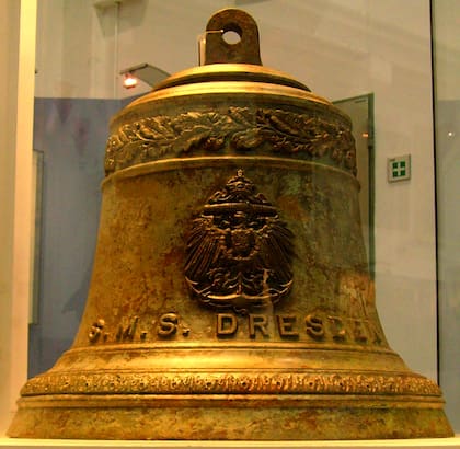 La campana del Dresden, recuperada del naufragio