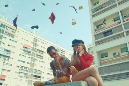 La campaña Moda sin género, de GUT para Mercado Libre, intenta deconstruir la idea de que hay ropa asignada a cada género