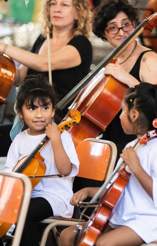 La campaña Una empresa, un pasaje busca conseguir subvención privada para que los estudiantes puedan viajar al Vaticano con la orquesta