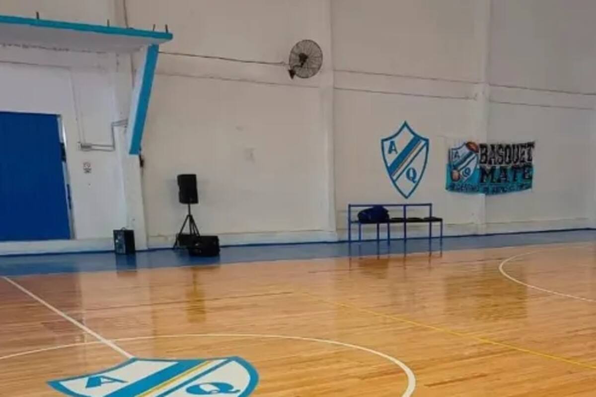 La cancha del club, funcional para basquet y handball