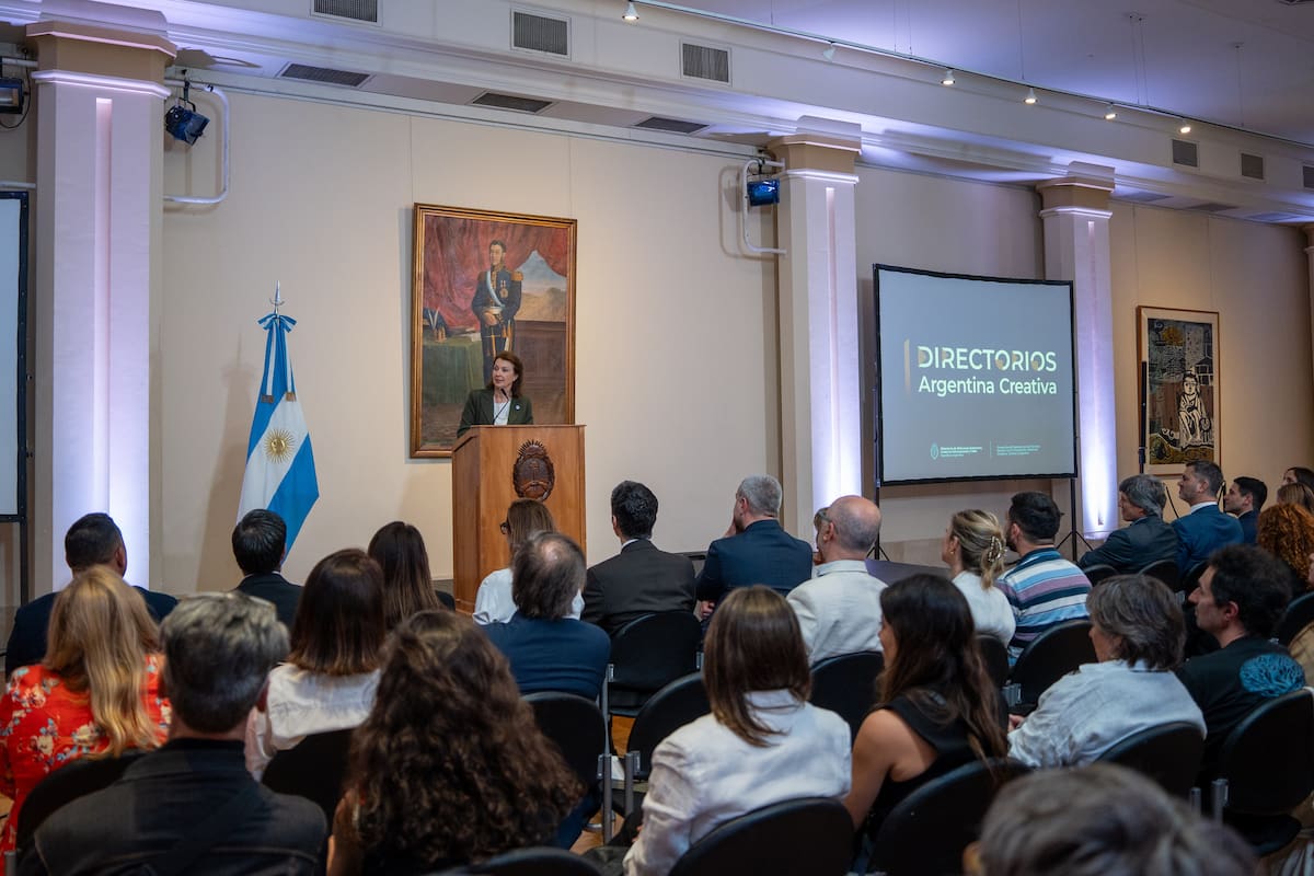 La canciller Diana Mondino en el lanzamiento de los Directorios Argentina Creativa, en el Palacio San Martín