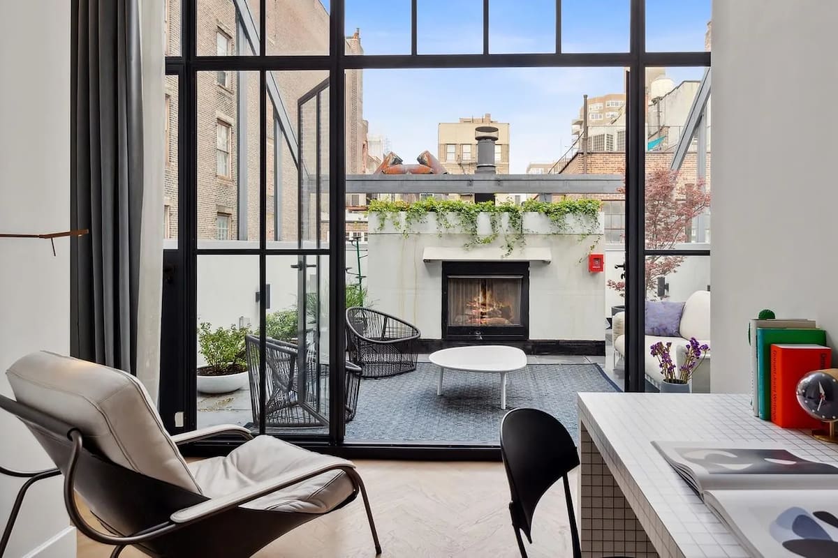 La canción deTaylor Swift hace referencia al tiempo en que se hospedo en West Village, sobre la calle 23 Cornelia Steet.