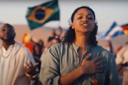 La canción oficial oficial del Mundial de Qatar 2022, con bandera brasileña y argentina de fondo