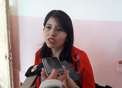 La candidata a la Gobernación de Chubut por el Frente de Izquierda, Emilse Saavedra