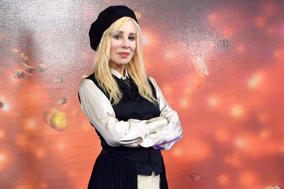 La cantante, actriz y bailarina cuestiona siempre a través del arte lo establecido.