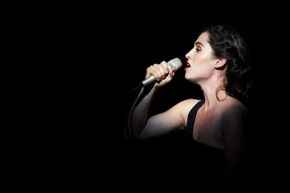 La cantante catalana y un álbum de versiones