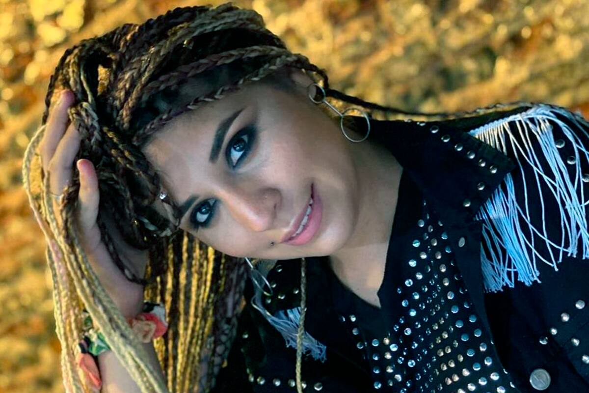 La cantante de cumbia está en pareja con su mánager, Eduardo Etchepare