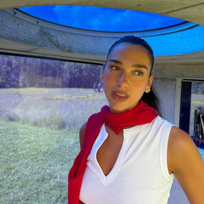 La cantante decidió celebrar su cumpleaños rodeada de arte y naturaleza