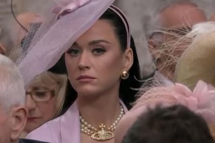 La cantante estadounidense Katy Perry asistió a la coronación de Carlos III (captura de video)