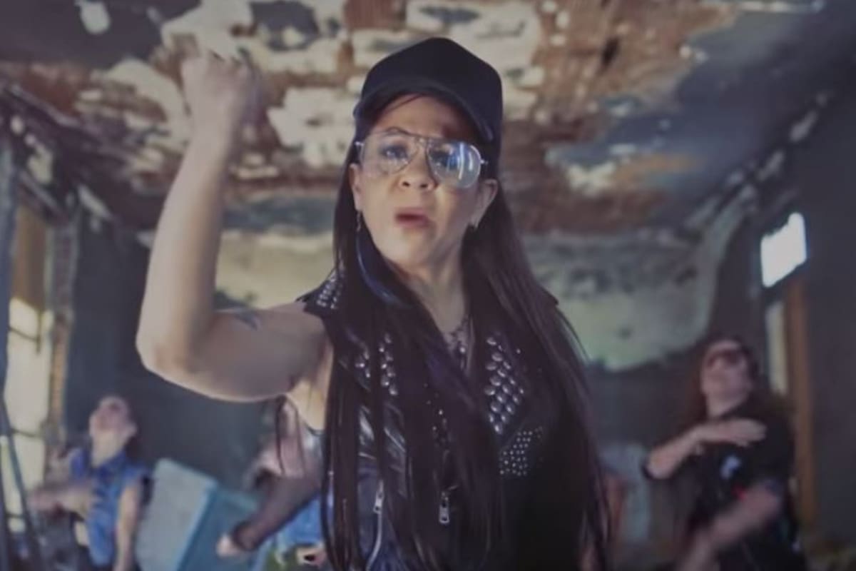 La cantante, que evidenció en las redes haber sido víctima de violencia de género, había hecho un tema musical en 2017 en el que denunciaba la violencia doméstica, y los femicidios