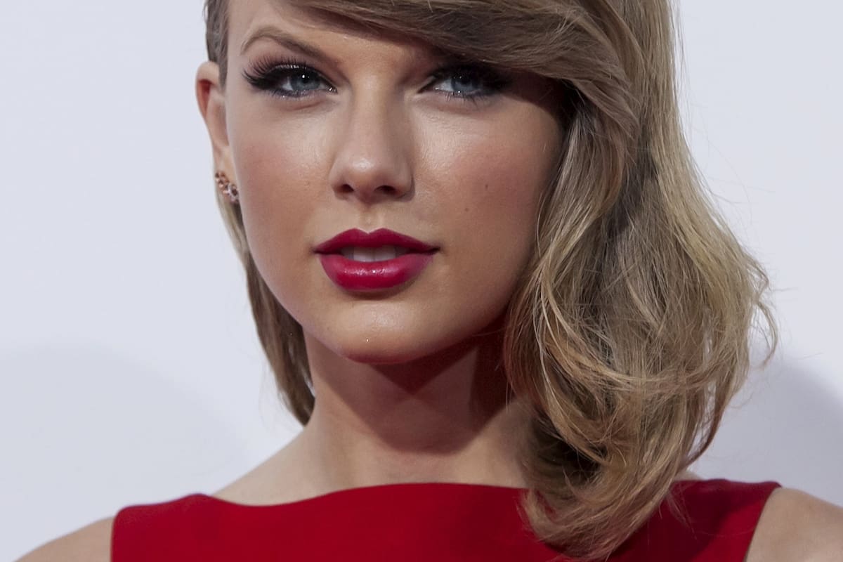 La cantante se quebró mientras le agradecía a sus fans el apoyo que le brindaron durante uno de los momentos más duros de su vida