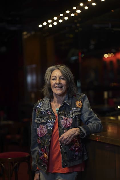 La cantante uruguaya Diane Denoir regresa a Buenos Aries para repasar su repertorio de canciones