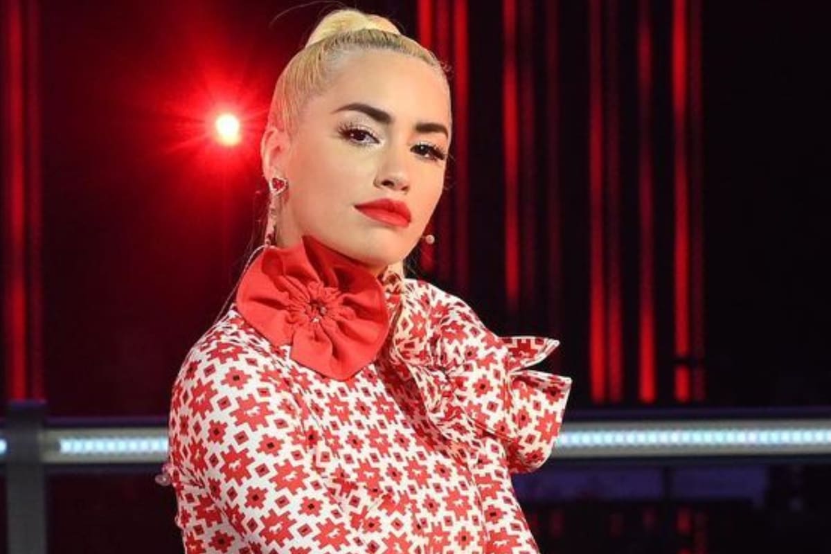 La cantante volvió a sorprender con su insólito look, esta vez fue en honor a la familia Montaner