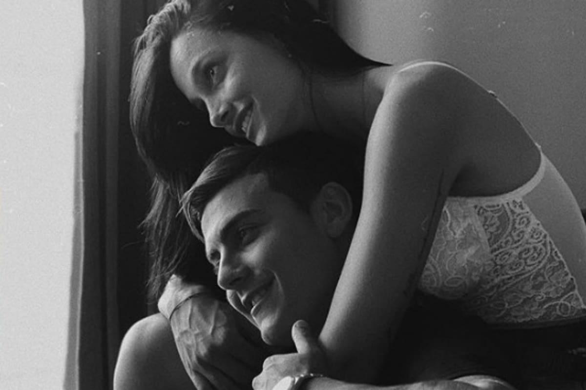 La cantante y el futbolista cumplen un año de novios