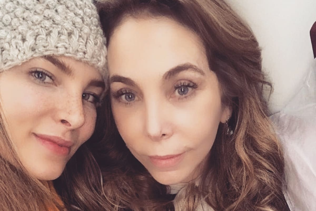 La cantante y su madre, Brenda Schüll (Crédito: Instagram/@schull.belinda)