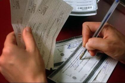 La cantidad de cheques rechazados de empresas fue de 228.225 en abril de 2020, según un informe privado