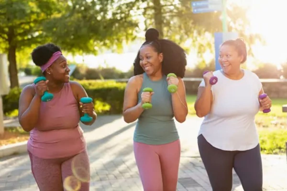 La cantidad de grasa corporal aumenta de manera constante después de los 30 años