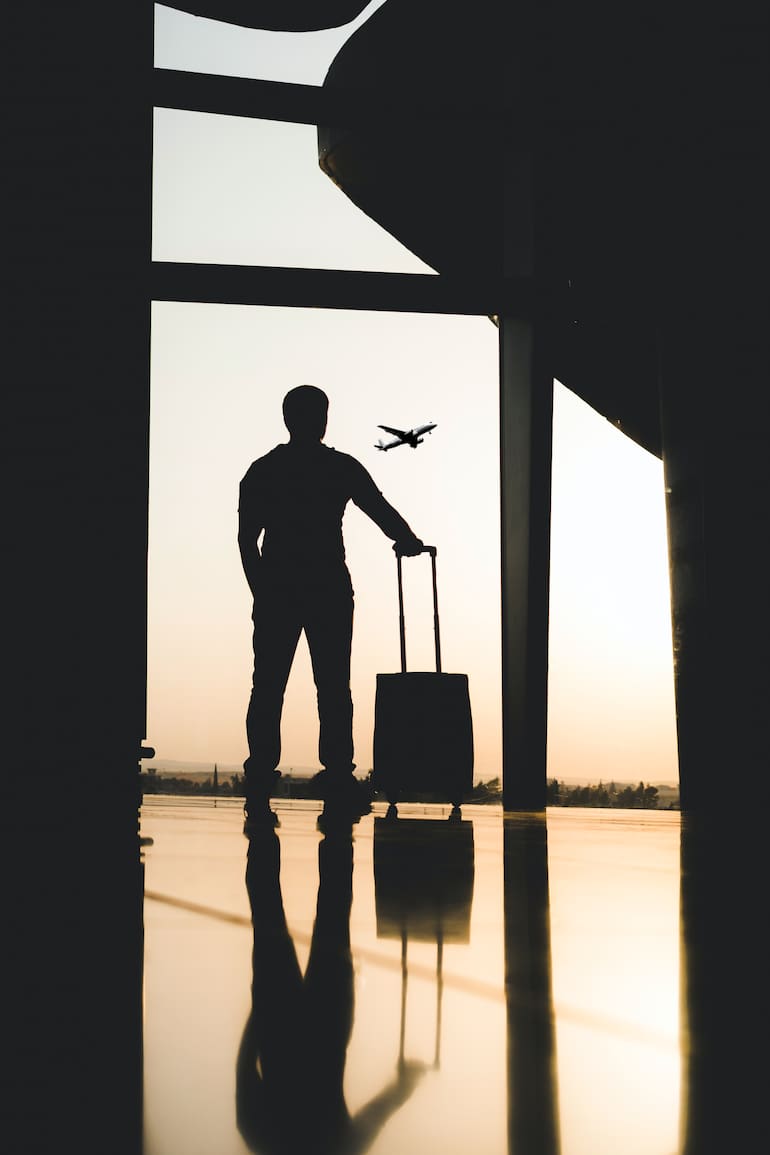 La cantidad exacta de emisiones generadas por un pasajero dependerá de varios factores, como la aerolínea, el tipo de avión y la ruta del vuelo.
