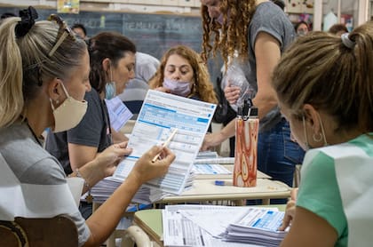 La capacitación de los censistas ya comenzó; de todo el operativo participarán 600.000 personas, entre ellas, 456.000 censistas