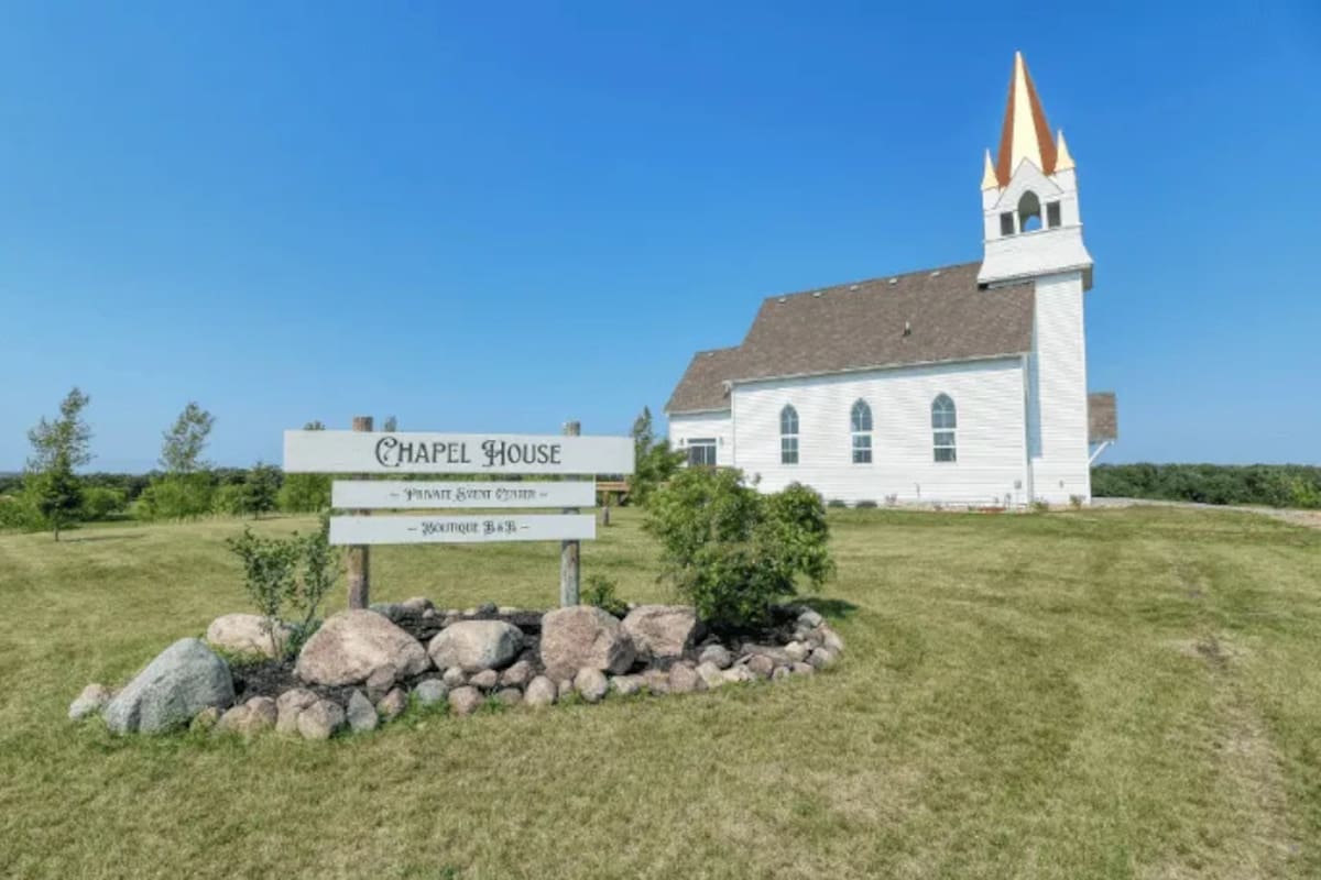 La capilla que se convirtió en una casa que se alquila por Airbnb