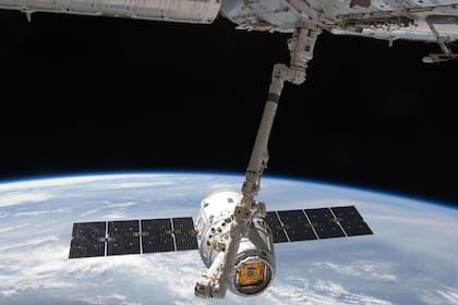 La cápsula Crew Dragon quiere demostrar que el aparato es seguro para los astronautas, principal objetivo de esta misión