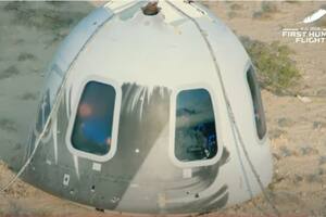 La cápsula New Shepard aterrizó con éxito luego de llegar a los 100 km de altura