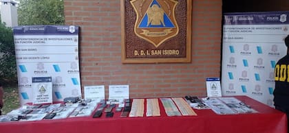La captura del principal sospechosos de mover dinero robado en cuentas bancarias se registró donde un operativo en el que fueron detenidos 50 ciberdelicuentes
