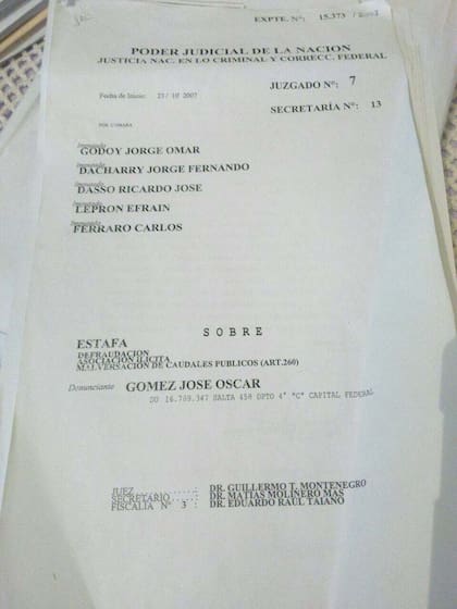 La carátula de la causa archivada, de la denuncia por defraudación, asociación ilícita y malversación de caudales públicos