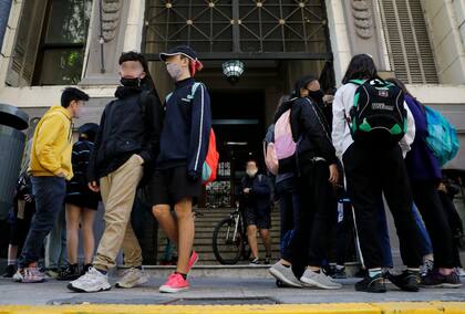 La carga horaria de los alumnos, un factor clave a la hora de pensar los años de secundaria