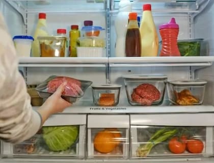 La carne cruda debe mantenerse separada de otros alimentos