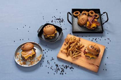 La carne y el tipo de cocción elegido para hacer hamburguesas son los que dictaminan el éxito de su sabor.