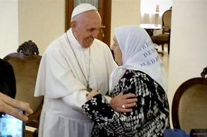 Hebe de Bonafini y el papa Francisco