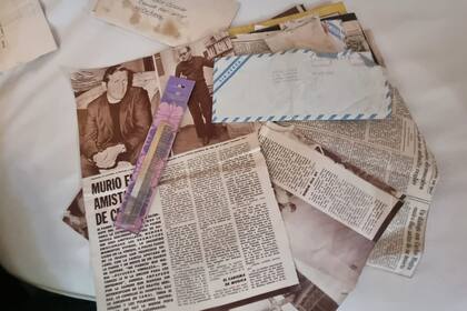 La carta, los recortes y un obsequio que nunca se entregó