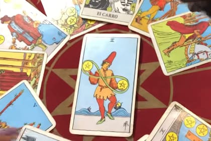 La carta representa el hacer de a dos para Libra
