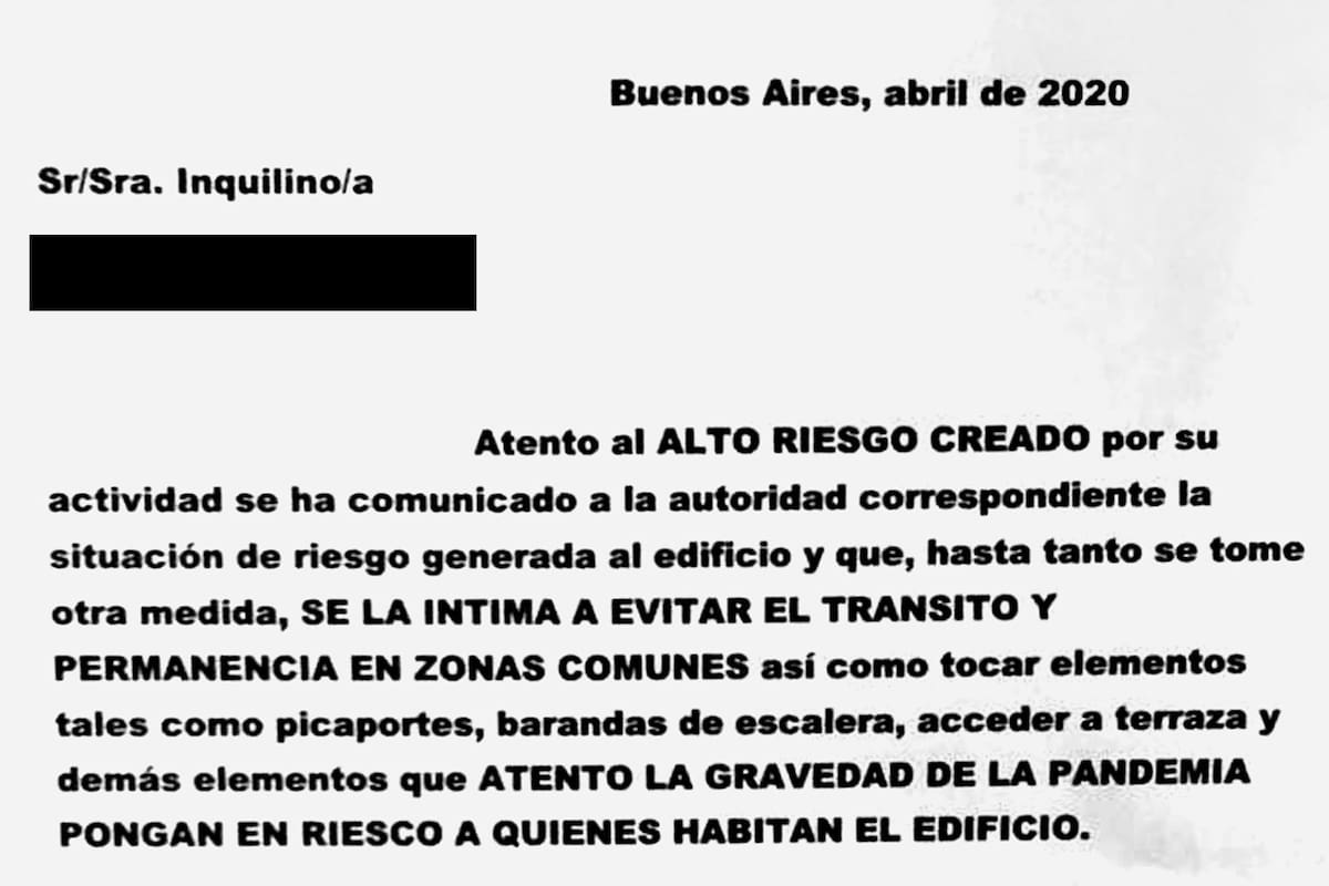 La carta se colocó en un espacio común del edificio donde alquila la médica