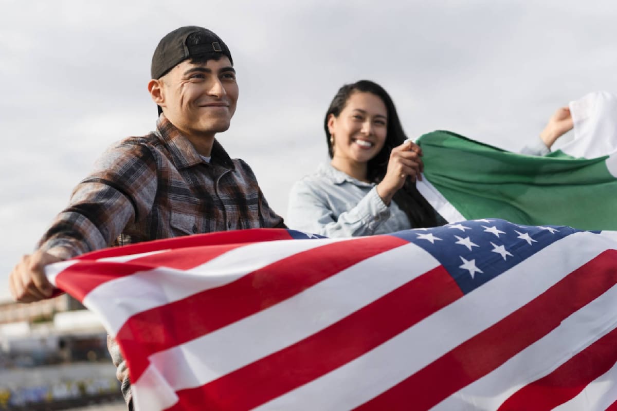 La Casa Blanca y del Departamento de Seguridad Nacional estudian propuestas que beneficiarían a inmigrantes indocumentados