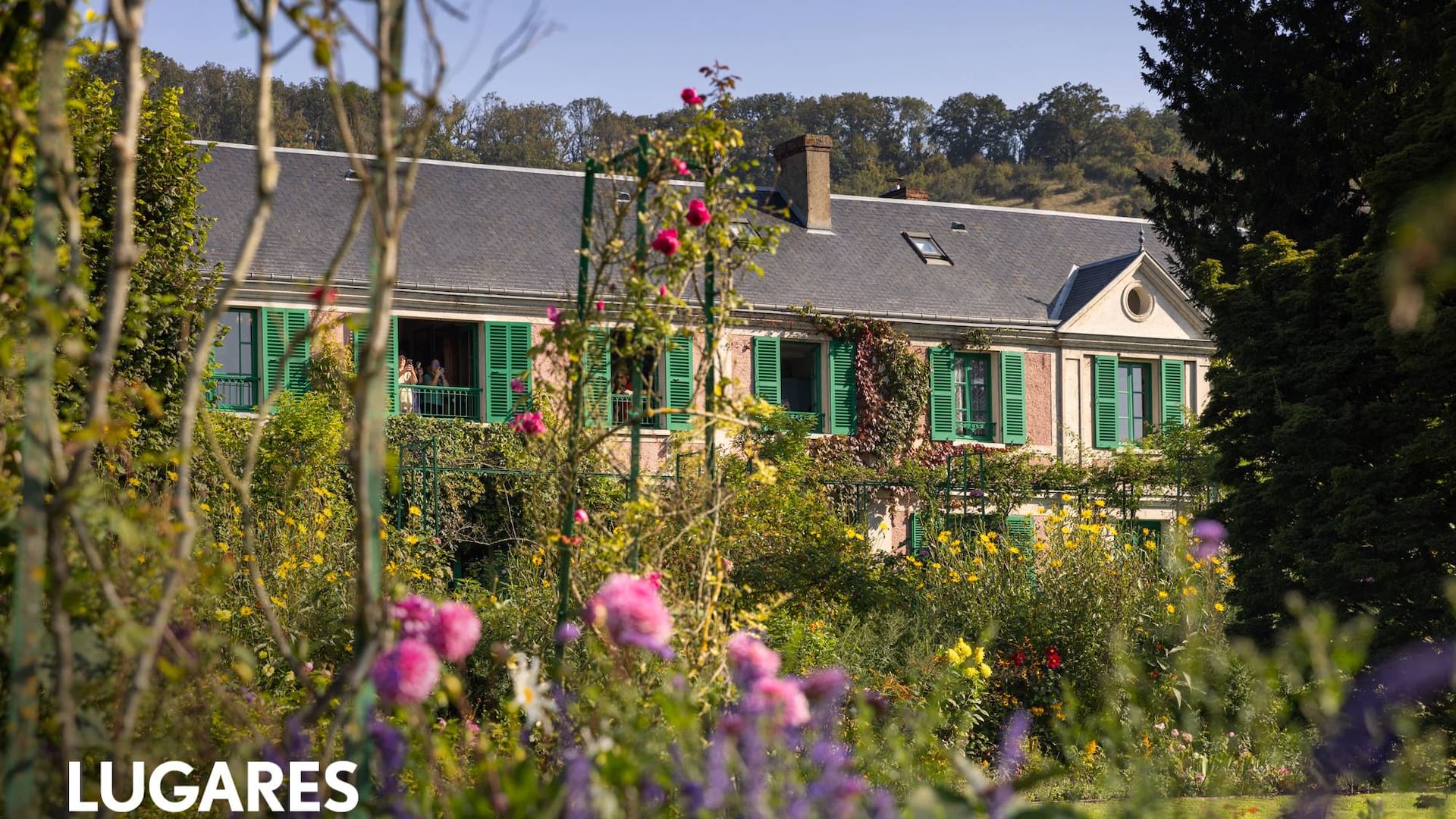 La casa de Claude Monet es visita clásica en los alrededores de París.