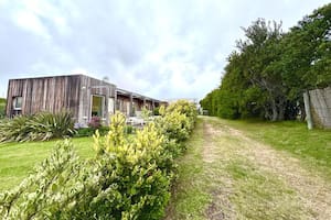 La casa de Lanata en José Ignacio está en la primera línea al mar