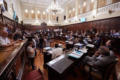 La Casa de las Leyes finalmente dio marcha atrás total con la controversial norma, a pedido del gobernador.