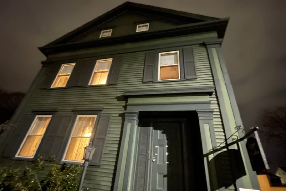 La casa de Lizzie Borden es considerada una de las "más embrujadas" de Estados Unidos y ofrece múltiples actividades para Halloween