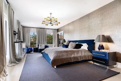 La casa de Messi tiene ocho habitaciones, dos son suites VIP con 148 metros cuadrados